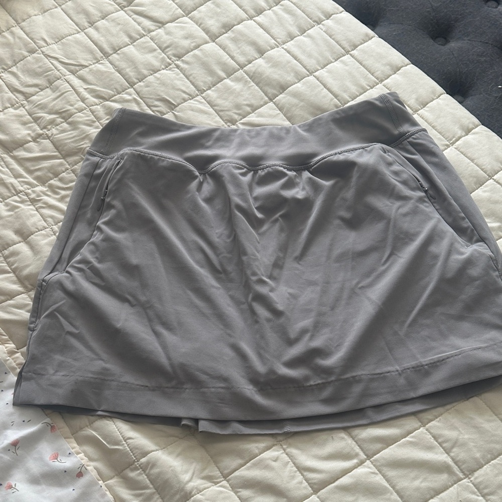 90 Degree By Reflex Gray Skort